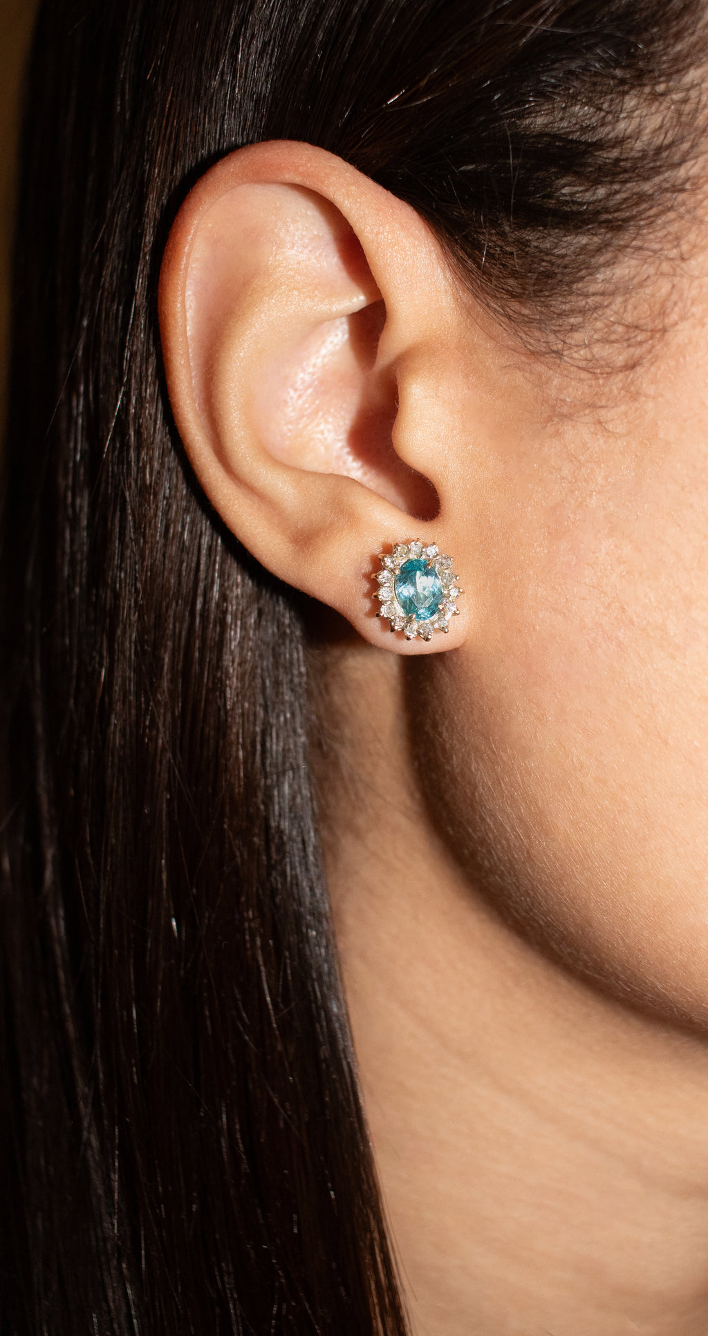 Brinco ouro 18k com Apatita e diamantes