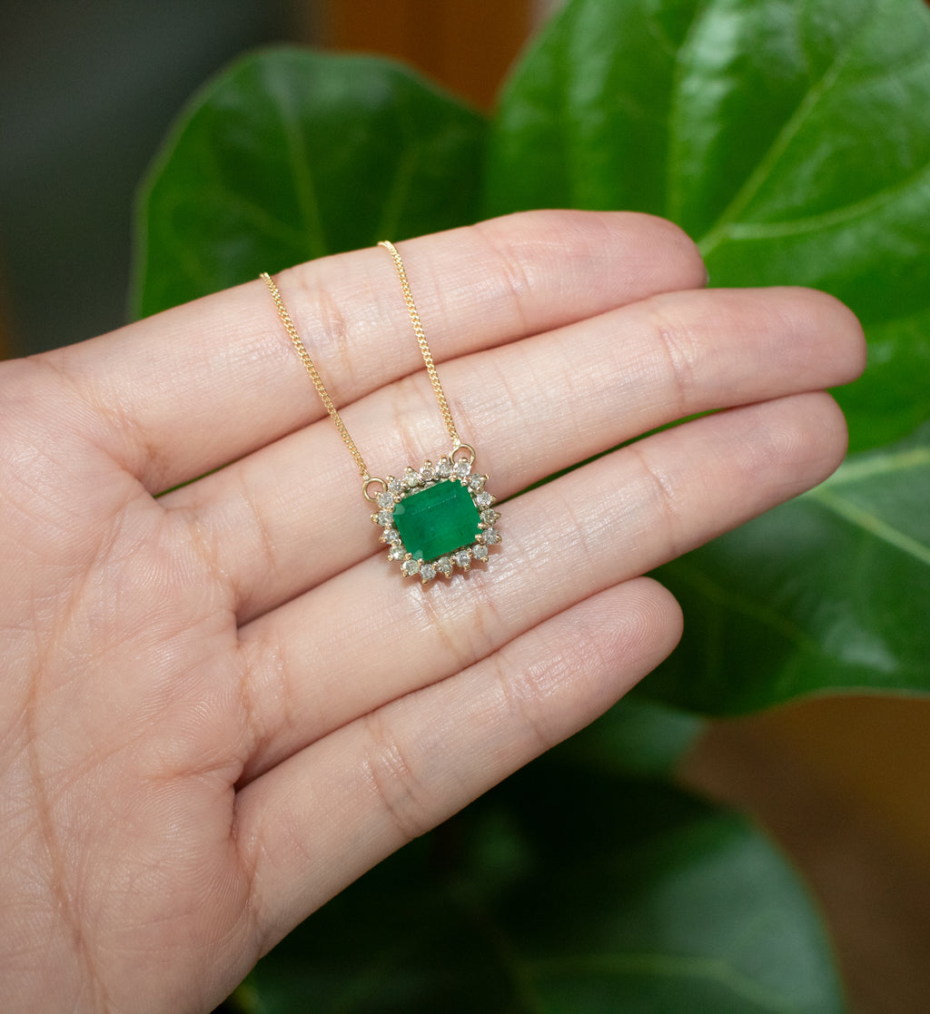 Colar ouro 18k com esmeralda e diamantes