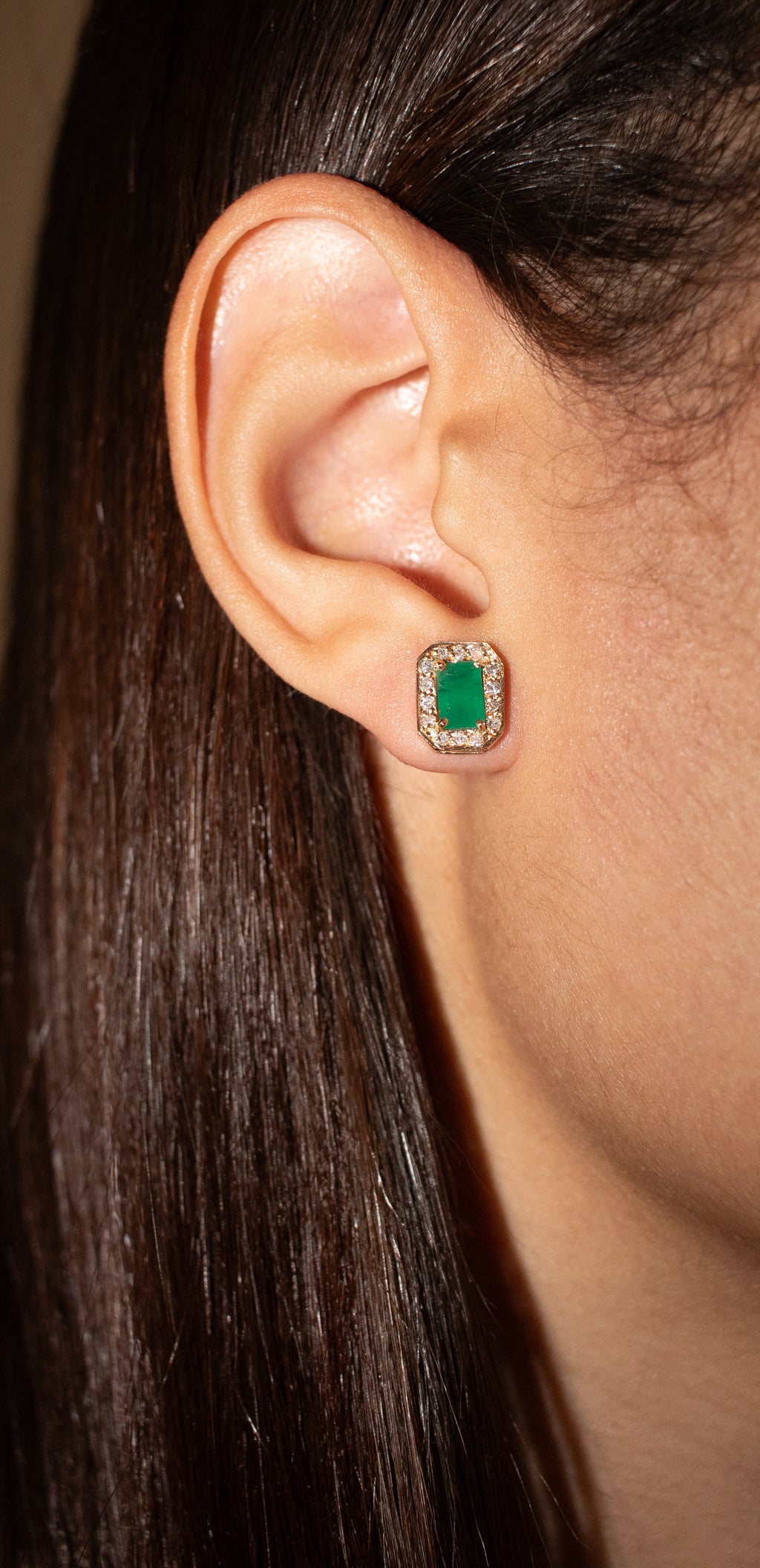 Brinco ouro 18k com esmeralda e diamantes