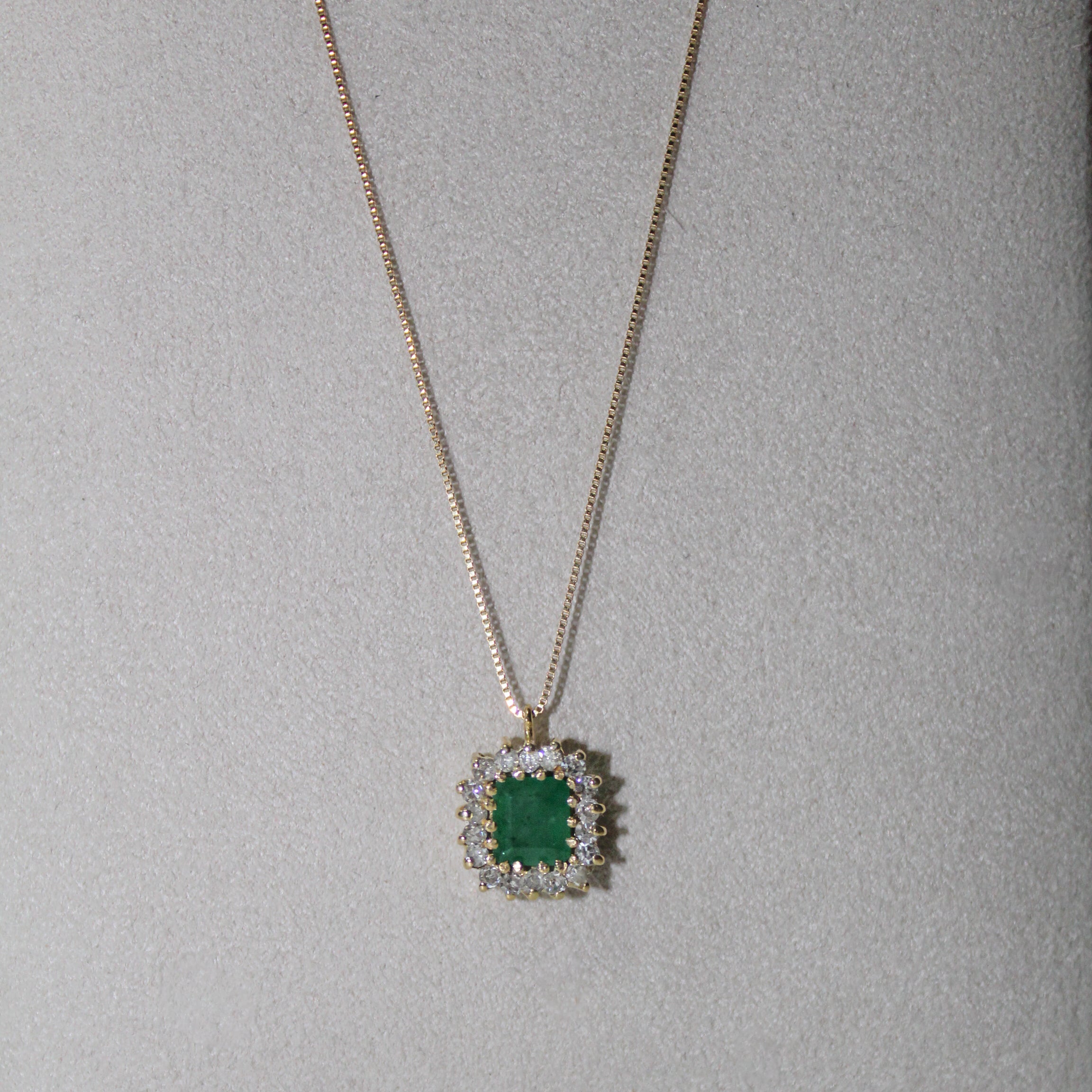 Colar ouro 18k com Esmeralda quadrada & diamantes