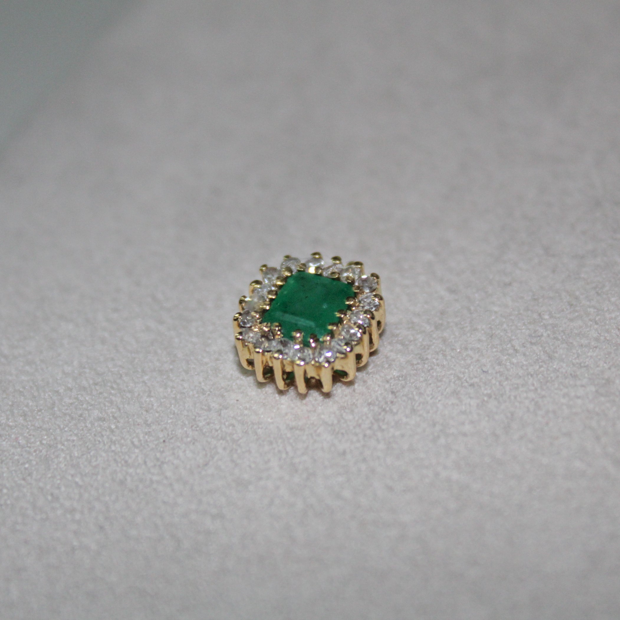 Pingente ouro 18k com Esmeralda quadrada & diamantes