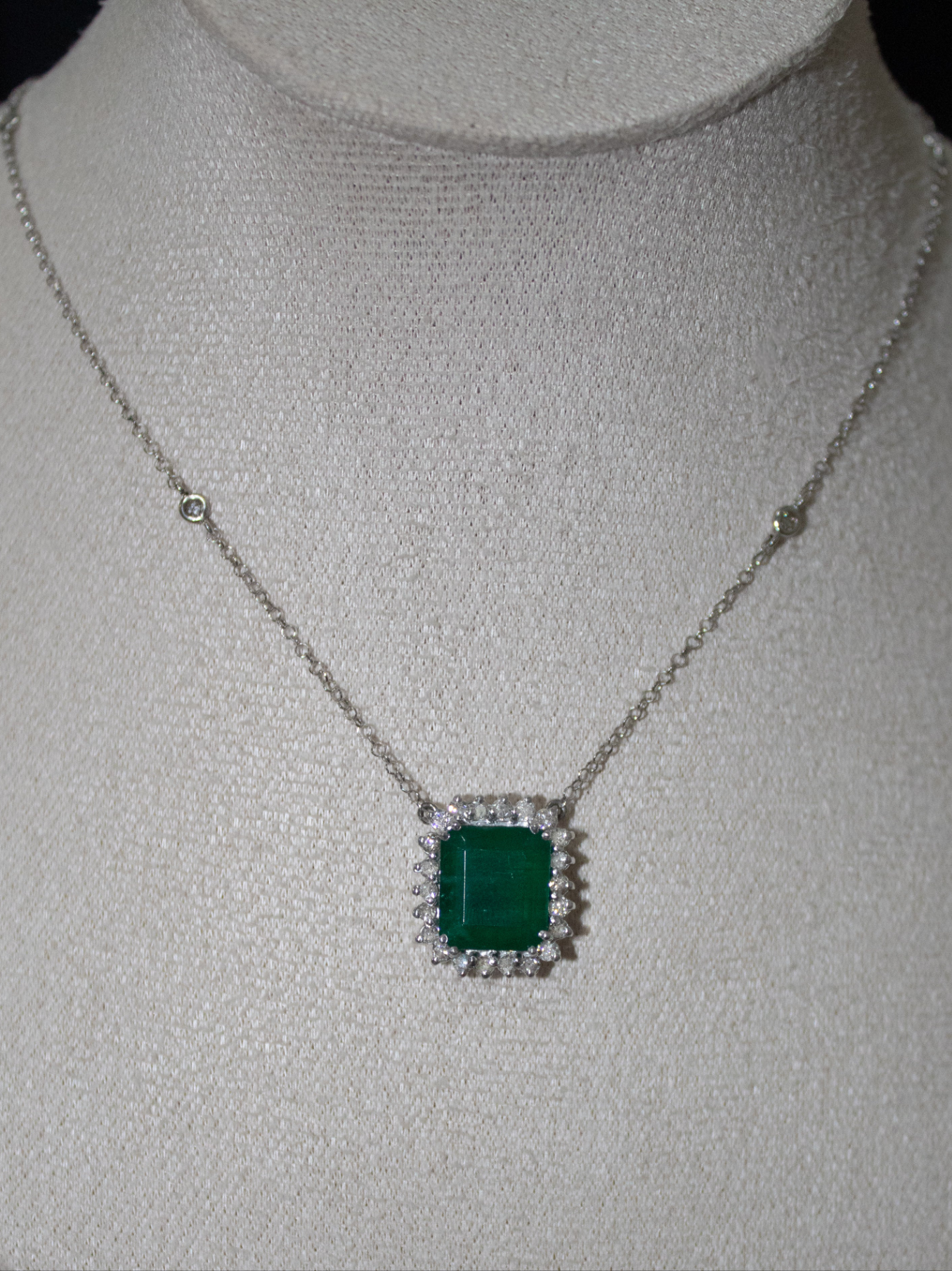 Colar ouro 18k com Esmeralda retangular grande