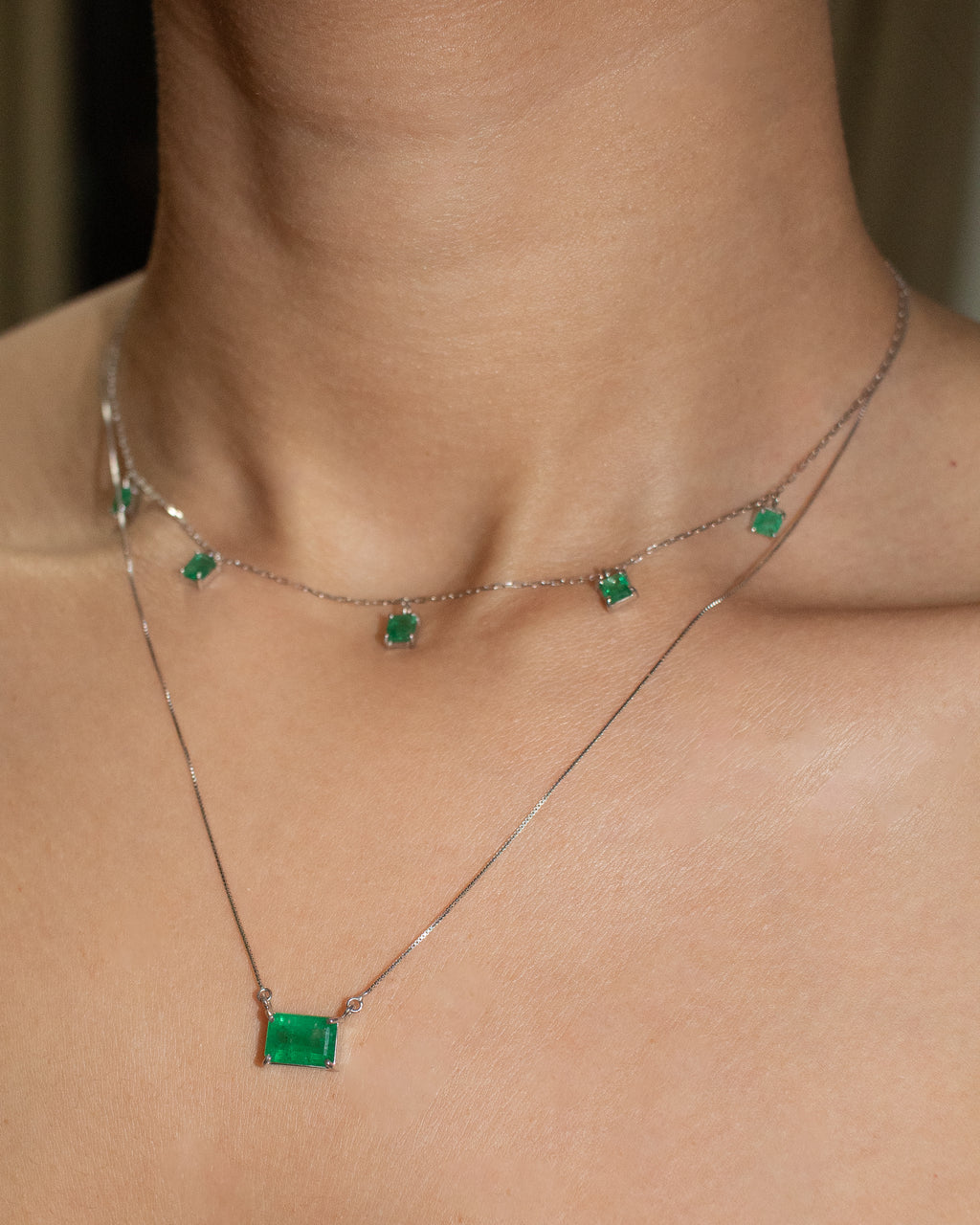 Colar ouro 18k com esmeraldas quadradas