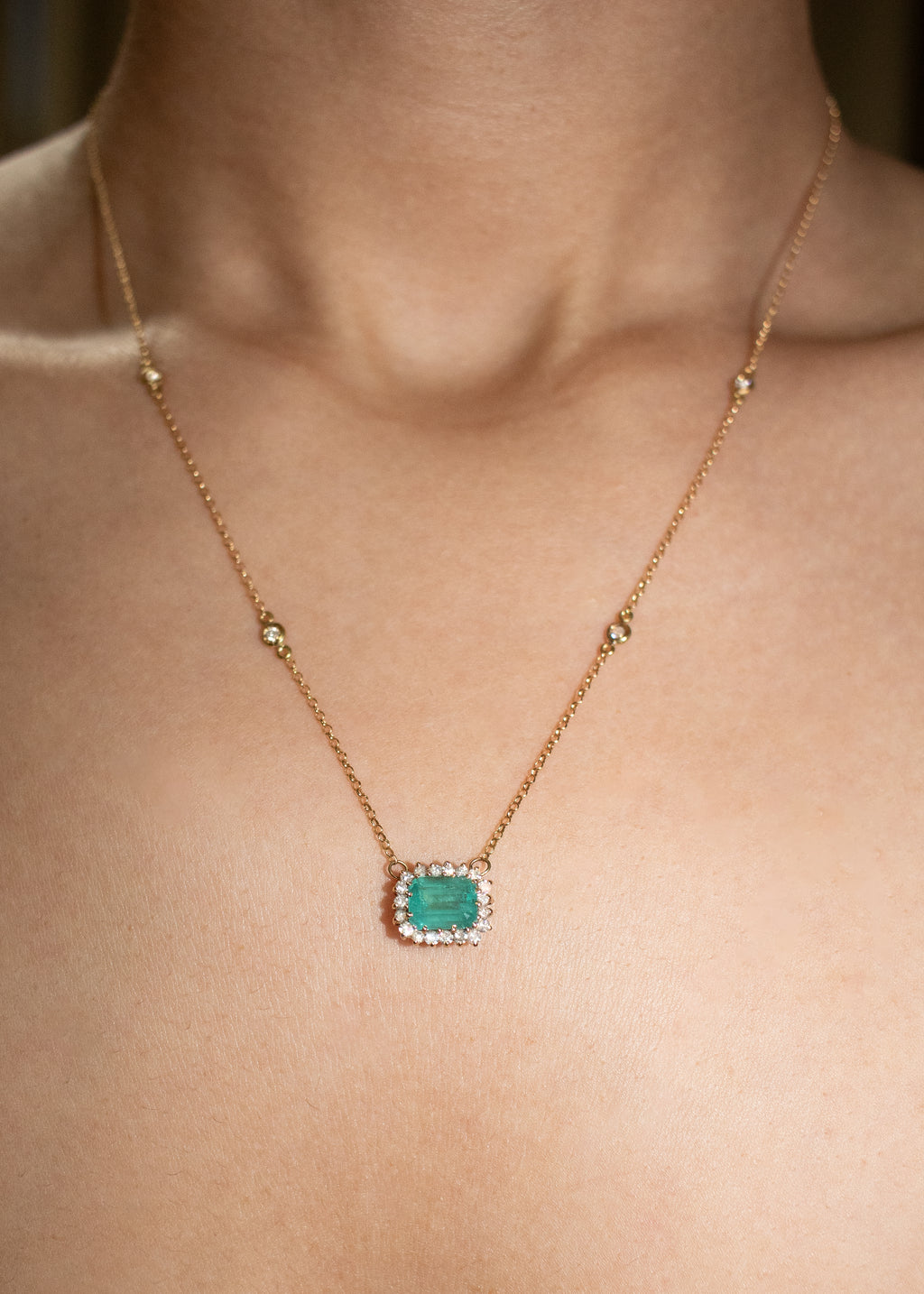 Colar ouro 18k com Esmeralda retangular