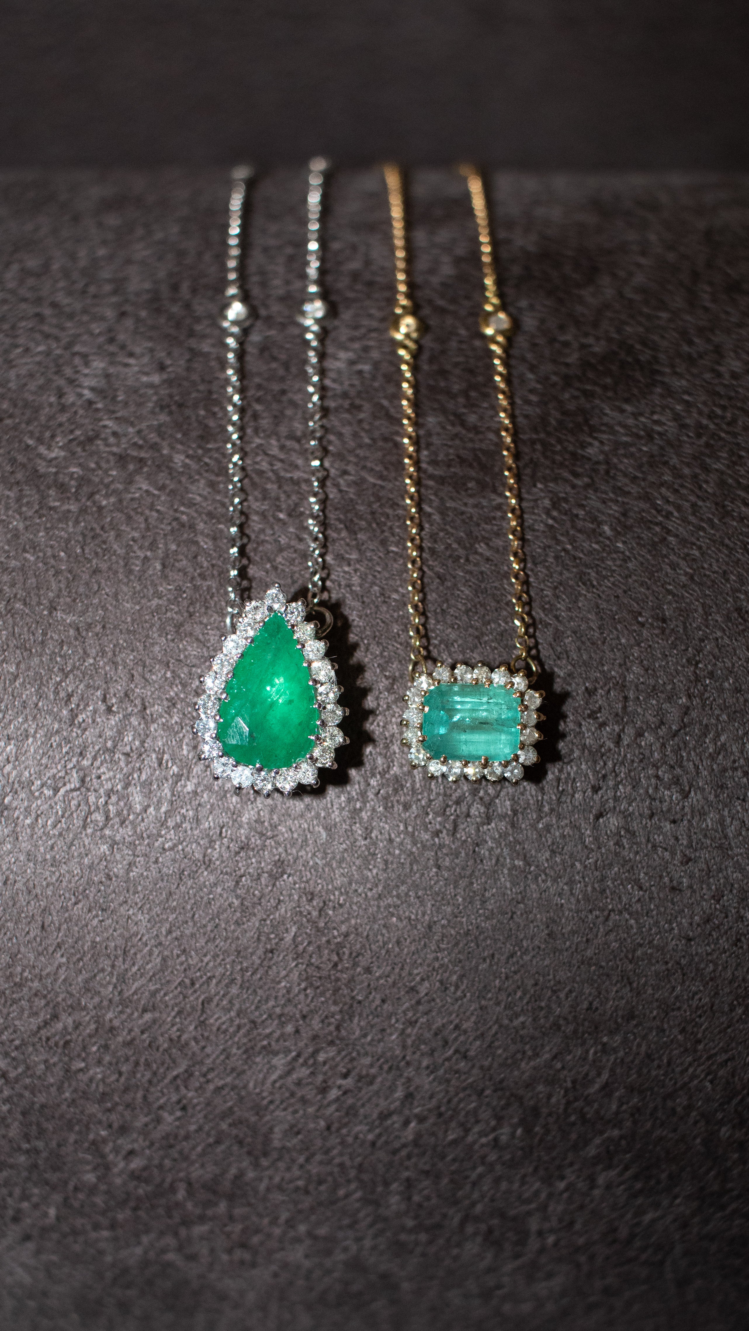 Colar ouro 18k com Esmeralda retangular