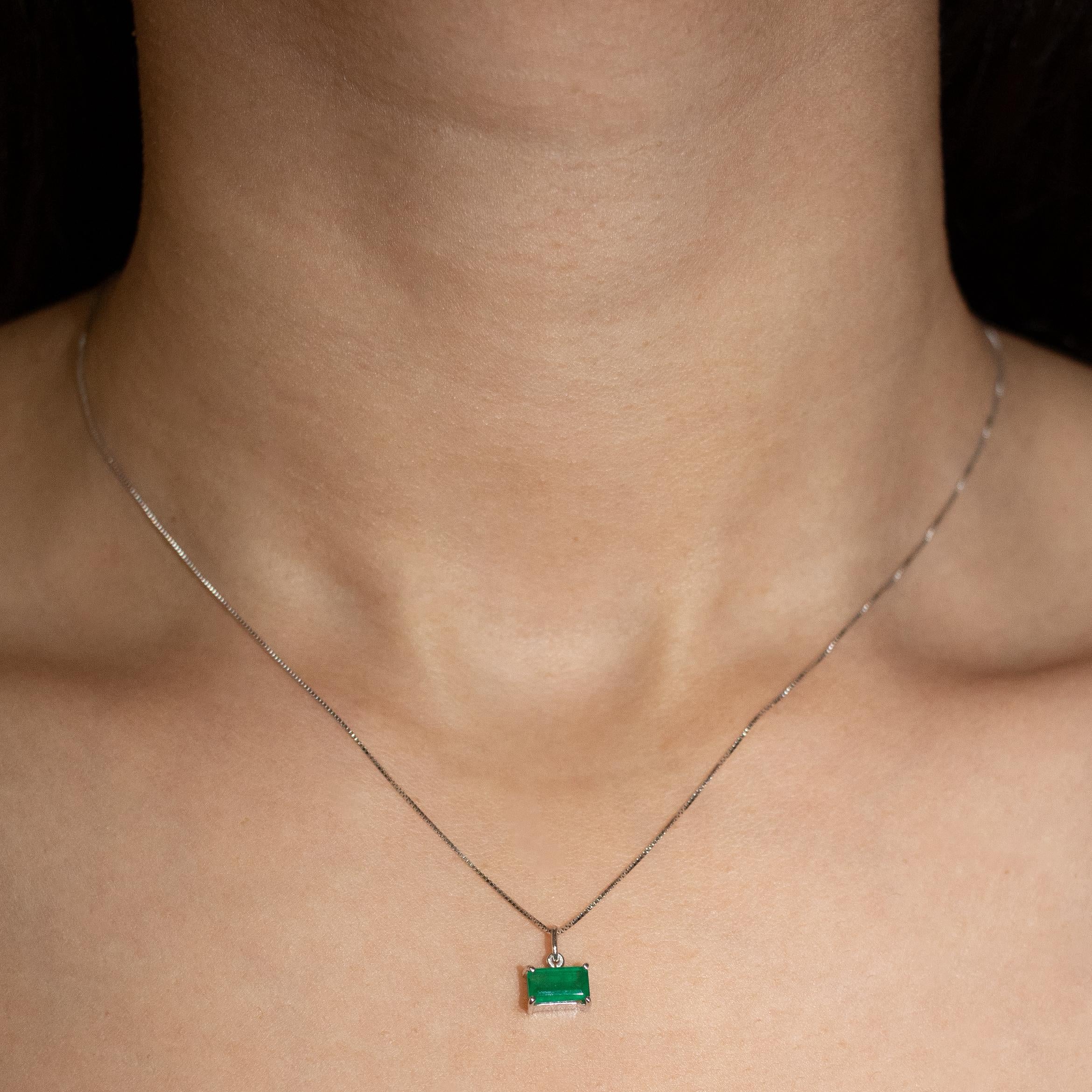 Pingente ouro 18k com esmeralda